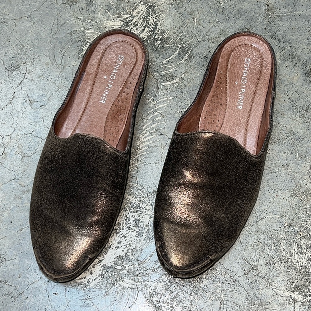 Donald J Pliner bronze slide